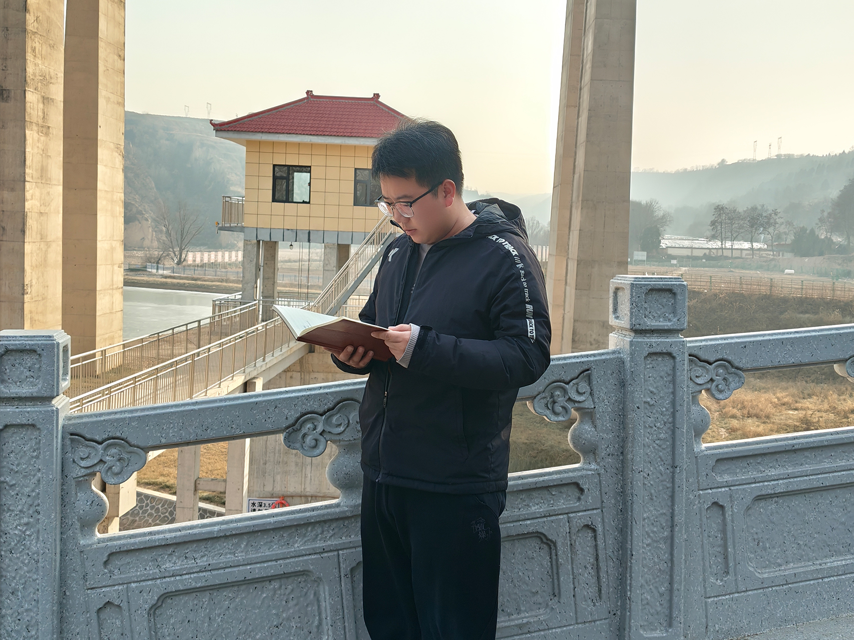 學(xué)習先進(jìn) 致敬榜樣——5人獲評集團公司2024年度“產(chǎn)投榜樣”(圖2)